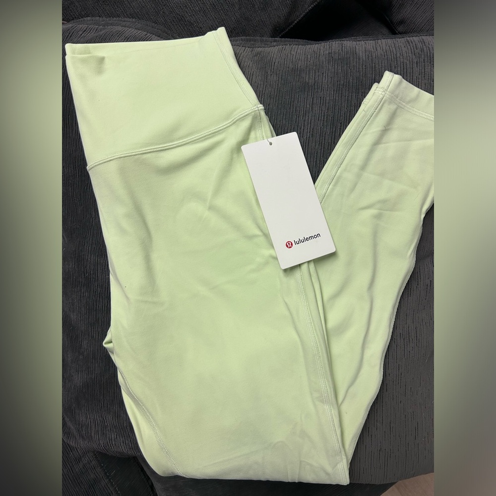 NWT LuluLemon Align pant 28”